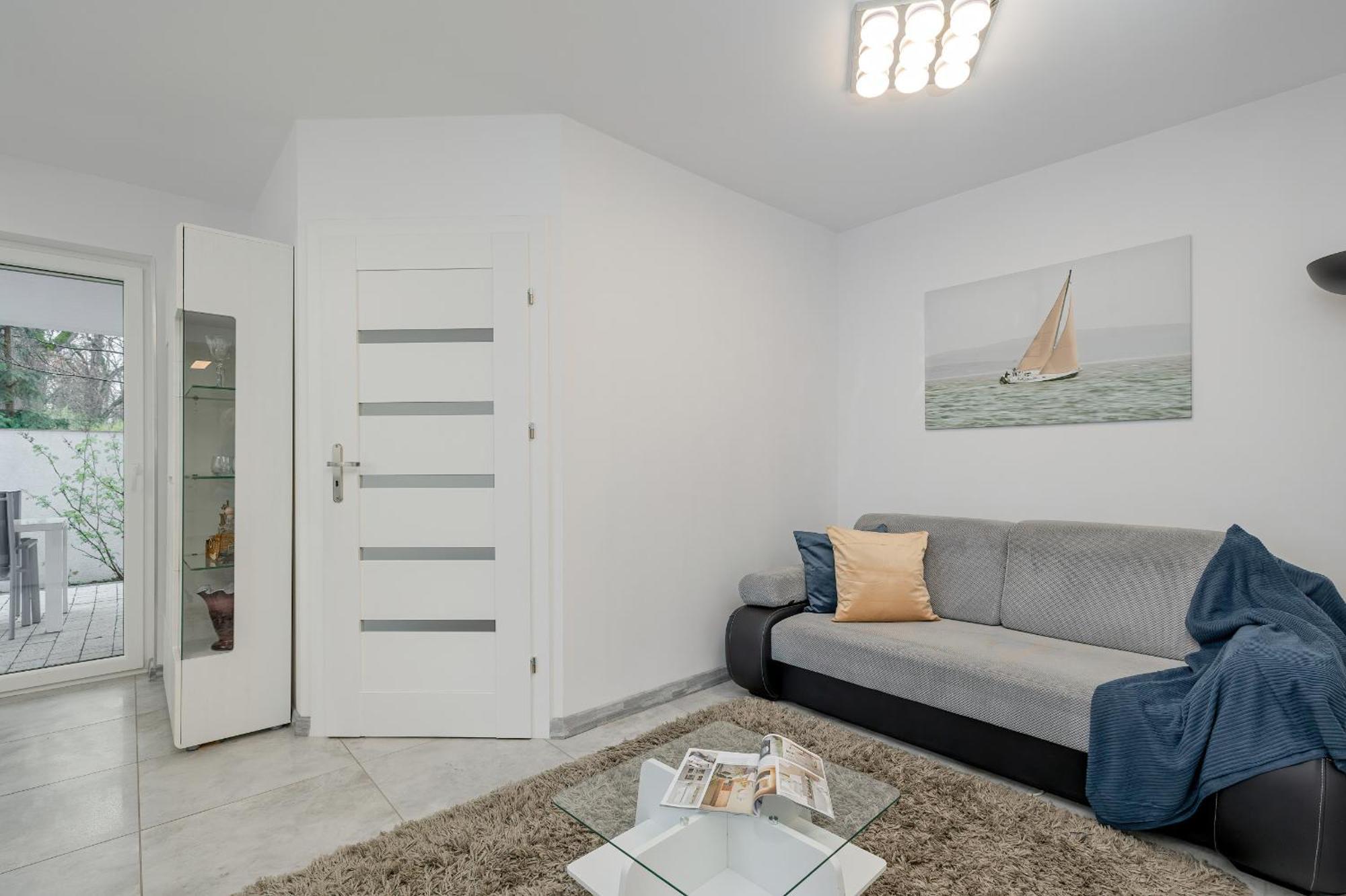 Family Apartments Herberta With Terrace And Parking By Rent Like Home Swinoujscie Exterior photo